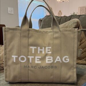 Marc Jacobs Small The Tote Bag in Tan